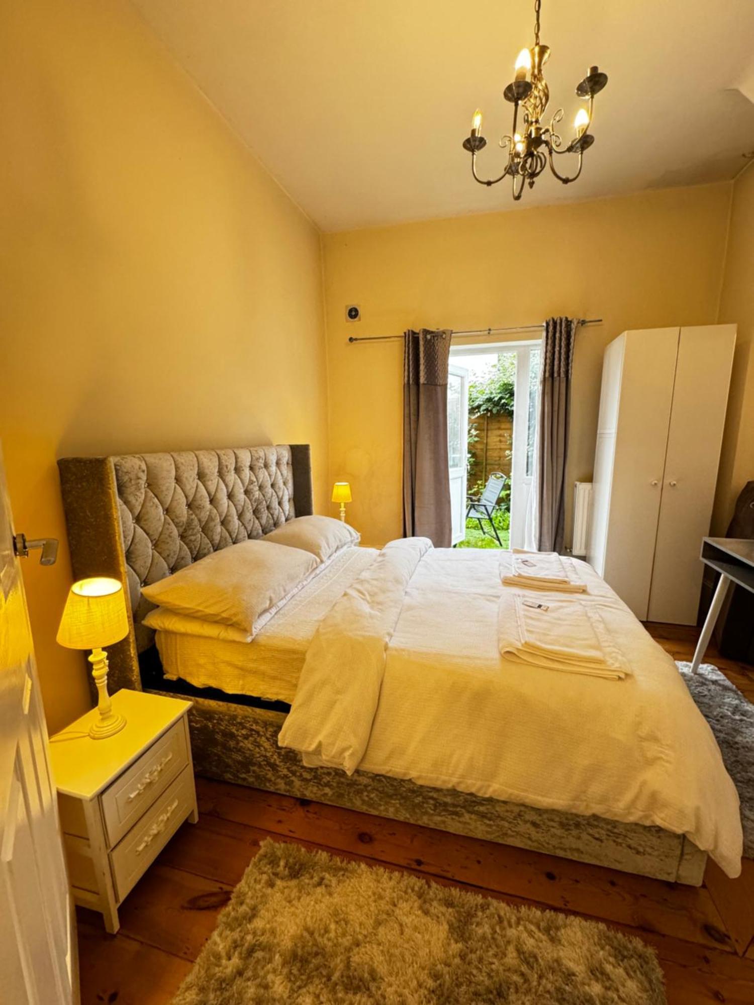 Апартаменты Entire 1Bed Stratford Westfield Лондон Экстерьер фото