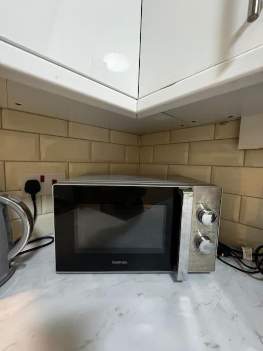 Апартаменты Entire 1Bed Stratford Westfield Лондон Экстерьер фото