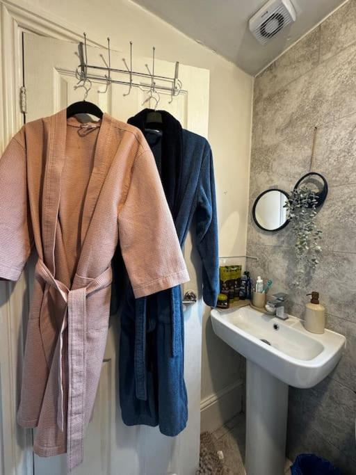 Апартаменты Entire 1Bed Stratford Westfield Лондон Экстерьер фото