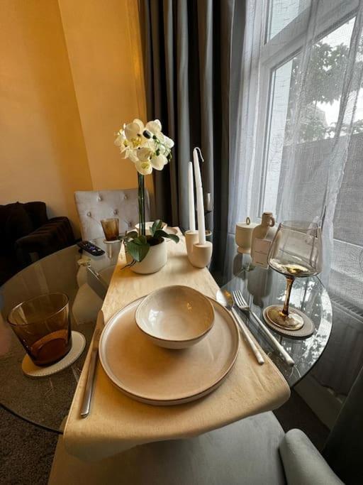 Апартаменты Entire 1Bed Stratford Westfield Лондон Экстерьер фото