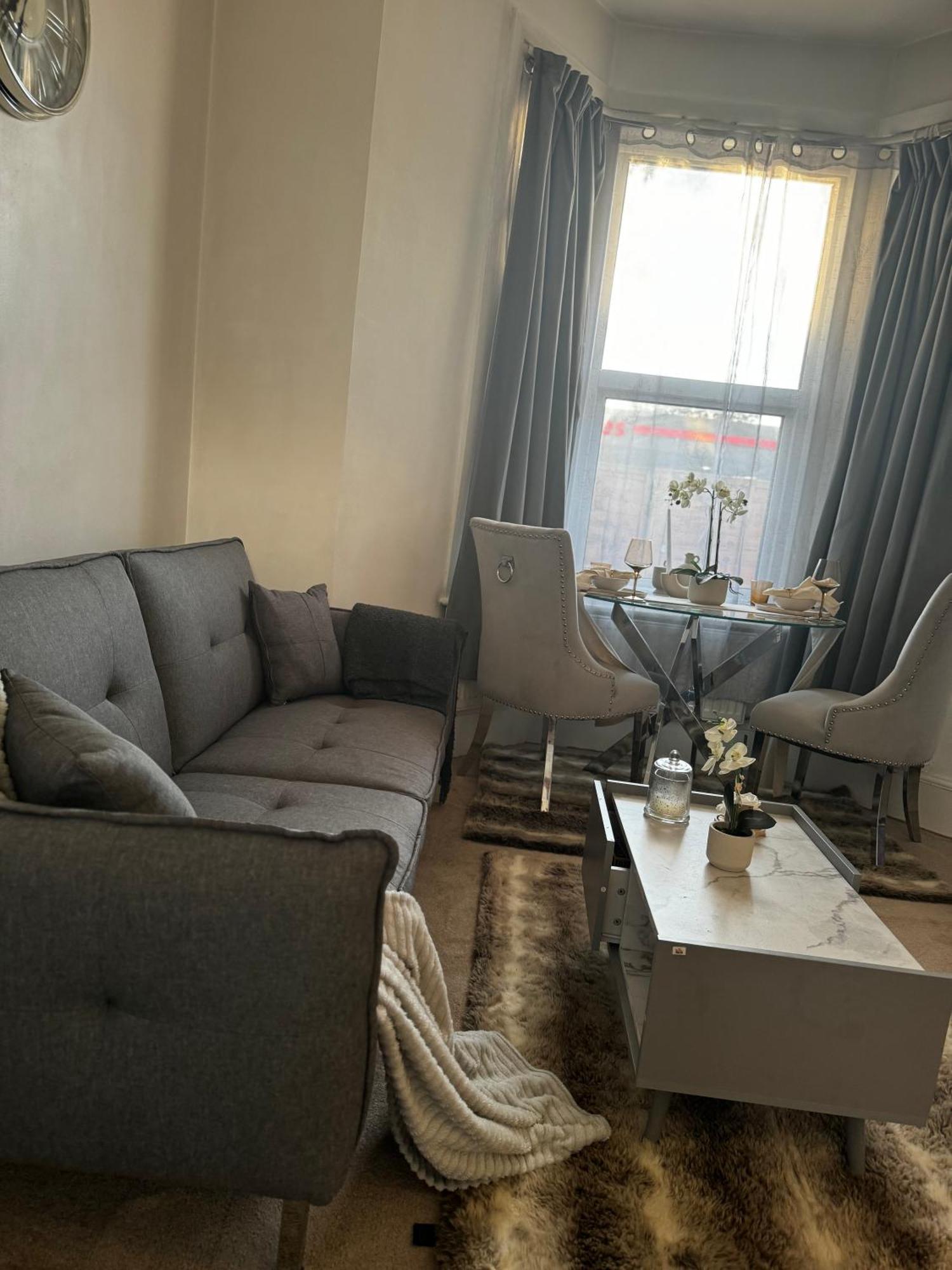 Апартаменты Entire 1Bed Stratford Westfield Лондон Экстерьер фото